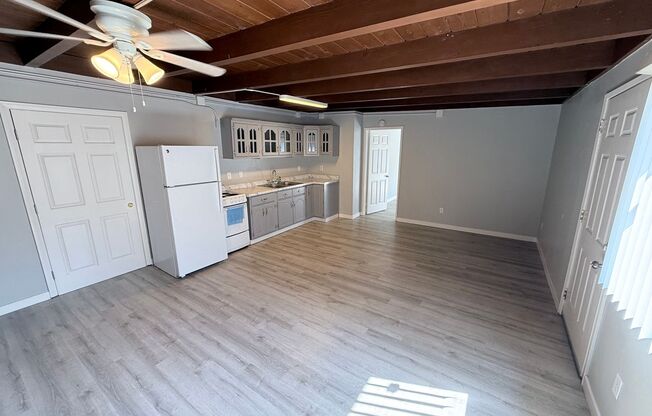 1561 Olive Ave