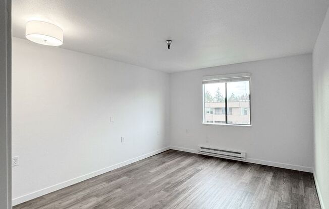 1 bed, 1 bath, 636 sqft, $1,525, Unit 327