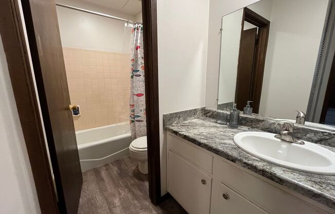 1 bed, 1 bath, $1,125, Unit 3