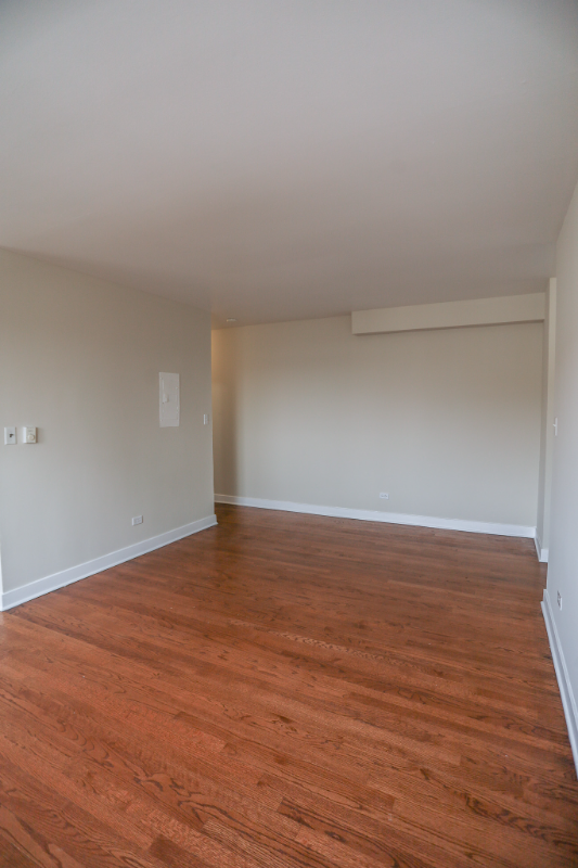 6011 Winthrop