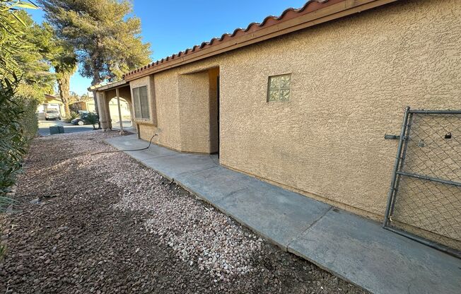 3 beds, 2 baths, $1,800