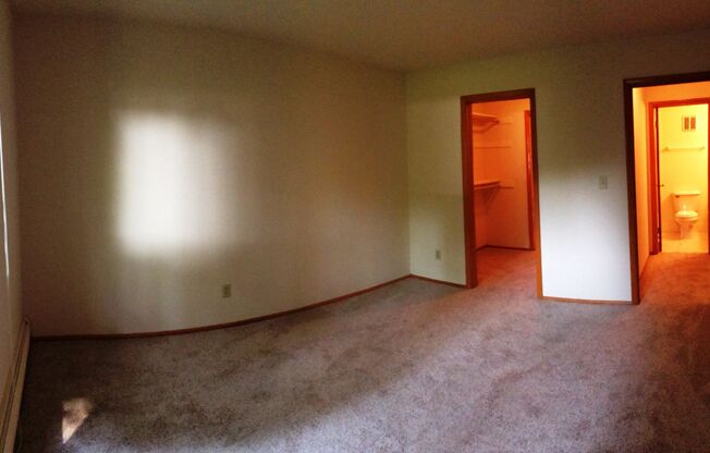 2 beds, 1.5 baths, 950 sqft, $1,174, Unit 248