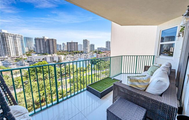 3 beds, 3 baths, $7,800, Unit APARTMENT 1003