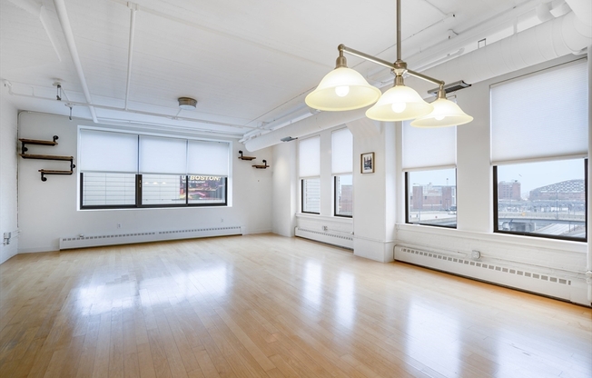 2 beds, 2 baths, 1,708 sqft, $4,700, Unit 605
