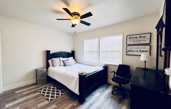 Ready for move in single family home,  2 bedroom, 1 bath in great residential location!