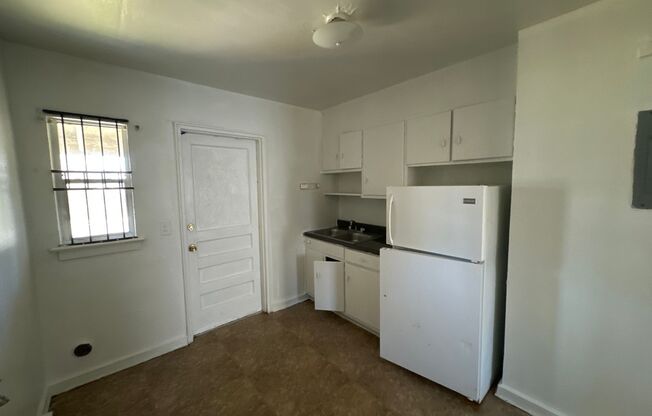 1 bed, 1 bath, $585, Unit 4813