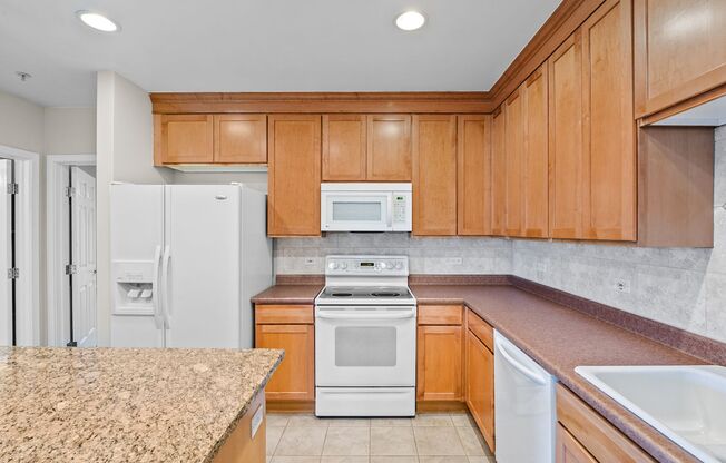 2 beds, 2 baths, $2,350, Unit # 406