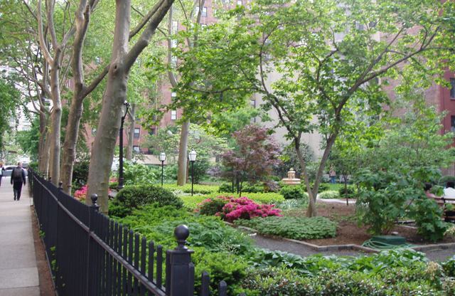 5 TUDOR CITY PL