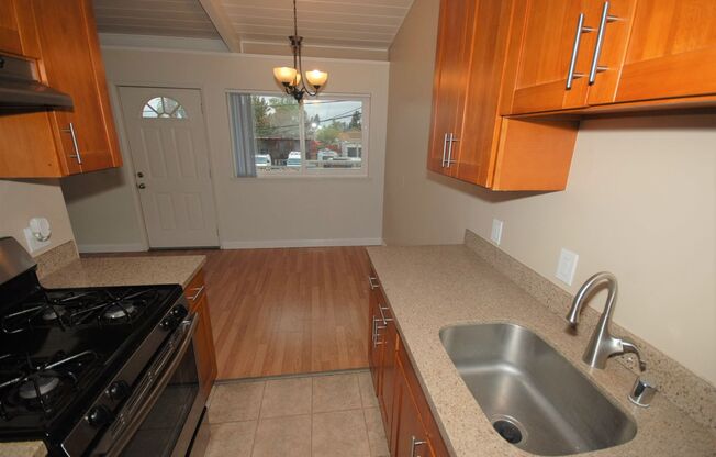 1 bed, 1 bath, $2,395, Unit 10