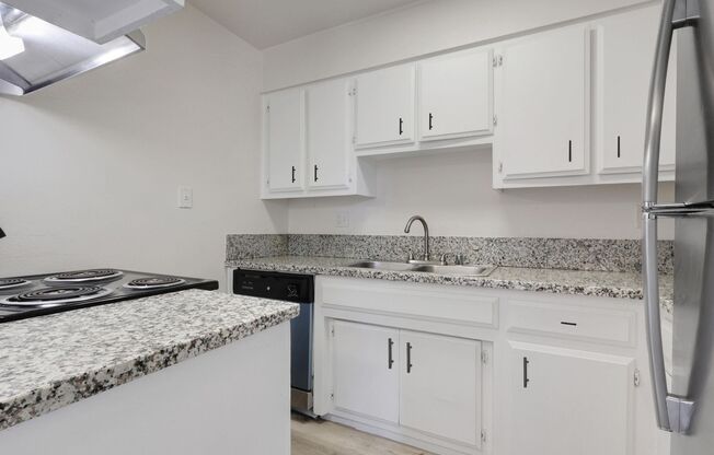 2 beds, 1 bath, 900 sqft, $1,650, Unit 29