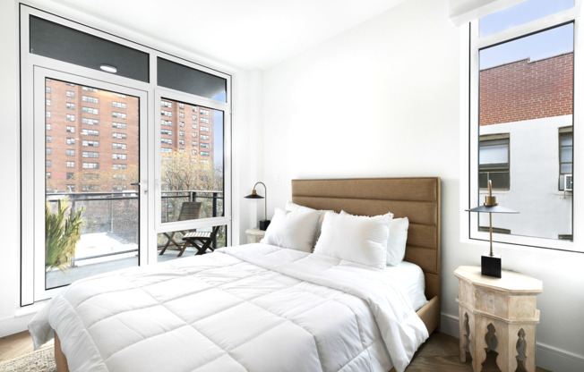 101 E 2 ST