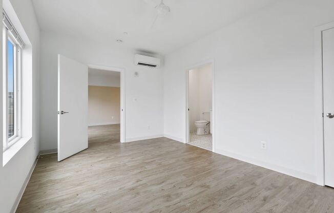 2 beds, 2 baths, 956 sqft, $2,250, Unit 409