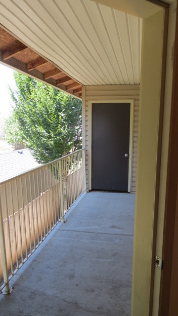 3 beds, 2 baths, 1,212 sqft, $1,825, Unit G59