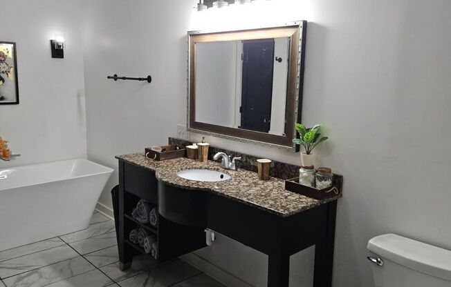 Live and work in Downtown Bristol