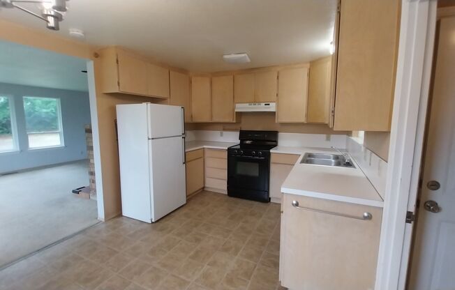 Charming 3BR/2BA Home Minutes to Sea-Tac Airport