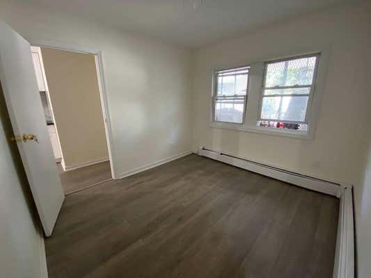 1 bed, 1 bath, 553 sqft, $1,900