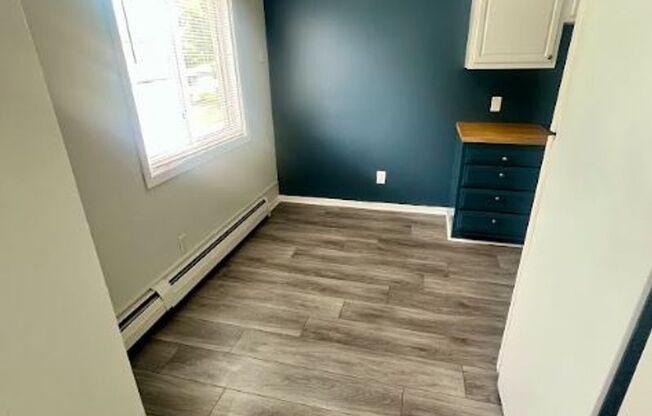 2 beds, 1 bath, 750 sqft, $1,375, Unit 1650-1