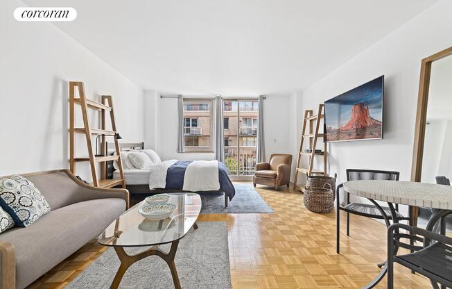 Studio, 1 bath, $3,495, Unit 4MM