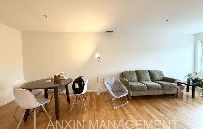 2 beds, 1 bath, 900 sqft, $3,550, Unit 401