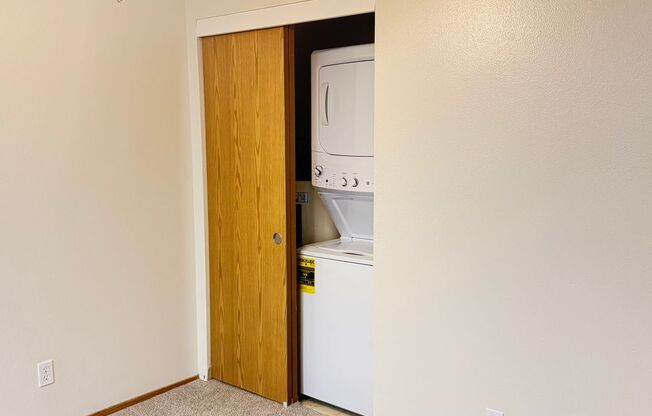 2 beds, 1 bath, 800 sqft, $1,719, Unit 7953
