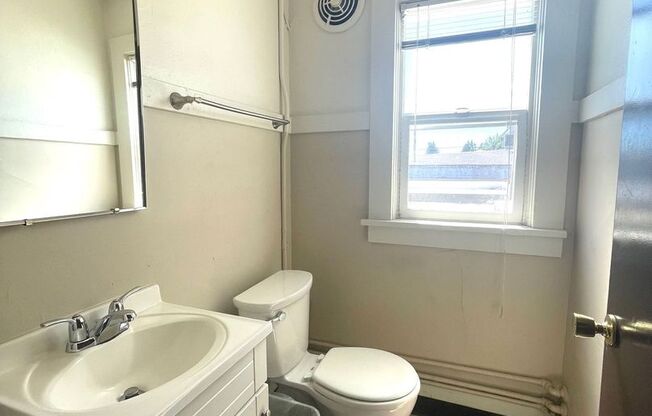 FOSTER APARTMENTS (OREG05)