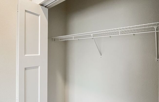 1 bed, 1 bath, 690 sqft, $1,200, Unit Cap6