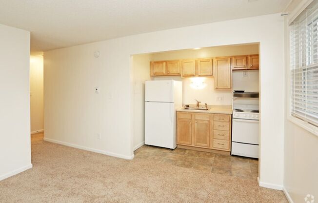 2 beds, 1 bath, 767 sqft, $950, Unit B30