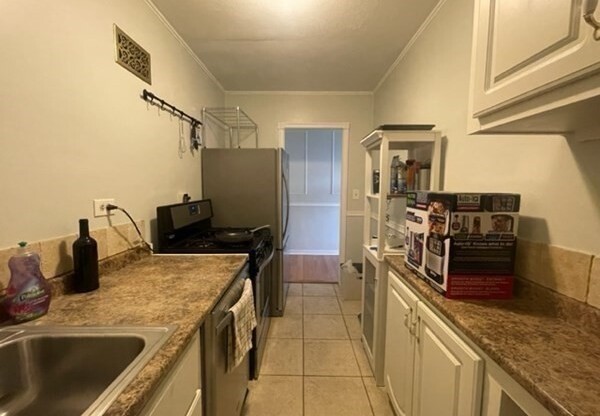 Studio, 1 bath, 536 sqft, $2,800, Unit 4B