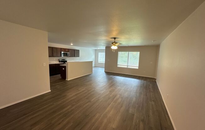 3 beds, 2 baths, $1,495