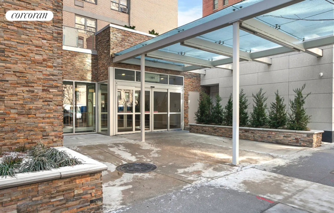 1 bed, 1 bath, 753 sqft, $5,200, Unit 9K