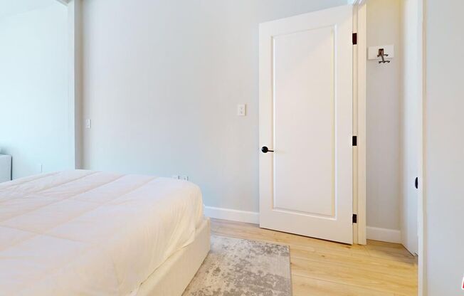1 bed, 1 bath, 650 sqft, $3,300, Unit 1206