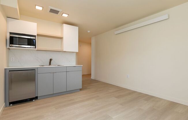 Chinook Apartments
