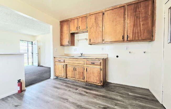 8866 S WALL ST