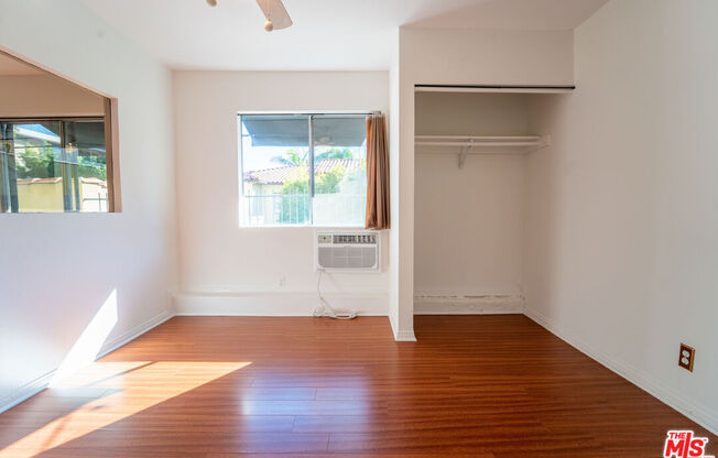 1 bed, 1.5 baths, 700 sqft, $2,625, Unit 23G