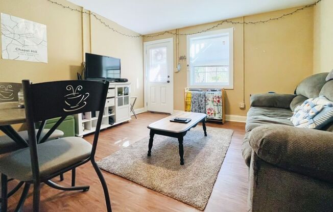 2 beds, 1 bath, $1,480, Unit Unit C