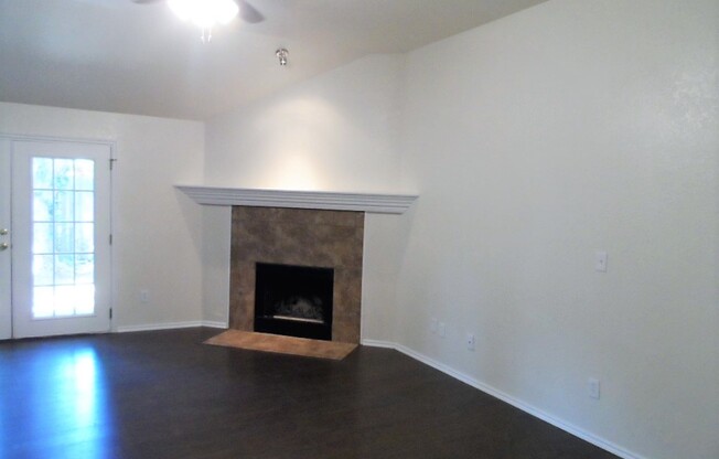 Rent Special!! Remodeled 3 Bedroom/2 Bath home  2305 Carolyn Ct, Norman