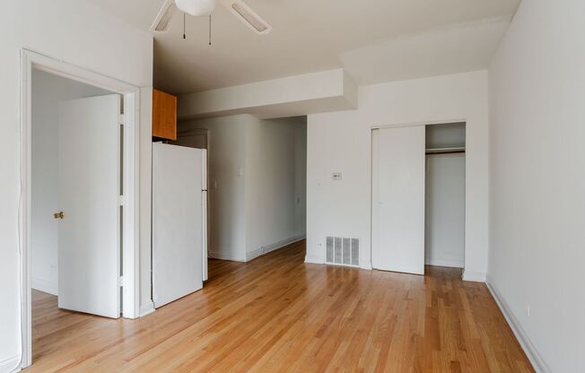 1 bed, 1 bath, 410 sqft, $1,425, Unit 3168-2