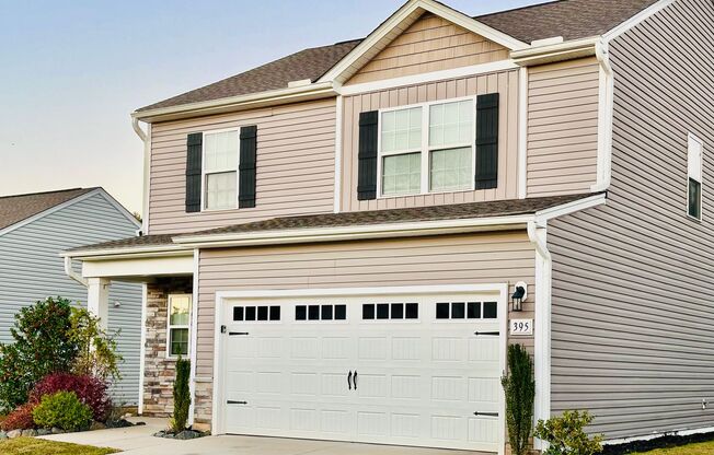 3 Bd, 2.5 Ba Offers Comfort & Convenience in Youngsville