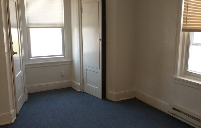 4246 N 6 ST