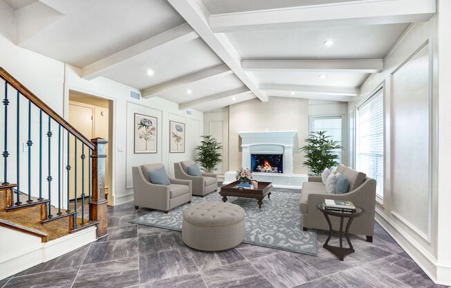 Charming Custom Duplex in Prestigious Preston Hollow, Close to NorthPark