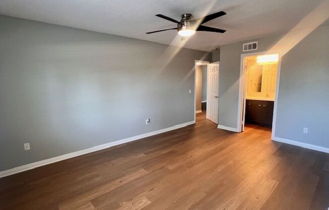 2 beds, 2 baths, 1,200 sqft, $2,595, Unit 125