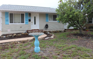 6100 4 AVE S