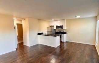 2 Bed 1 Bath Condo in Martinez