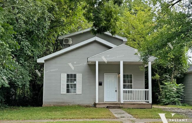 Newly renovated 3-Bedroom, 2-Bathroom Home in Woodland Heights