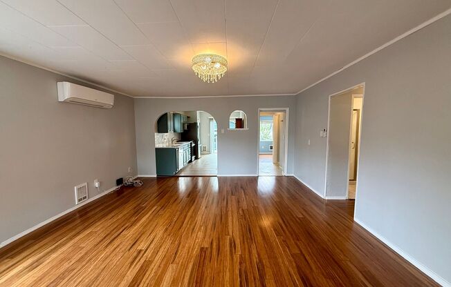 White Center Home