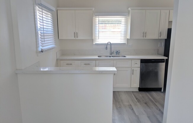 4041 Van Buren PL.
