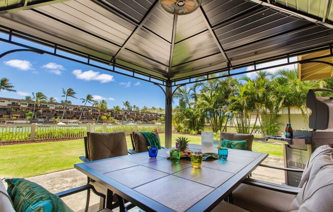 Modern Water Front Condo w/Gorgeous Views, A/C, Yard, & Shared Pool. Ohana Kai