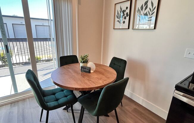 2 beds, 2 baths, 900 sqft, $1,850, Unit 111 (STR)