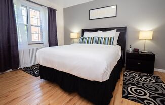 2 beds, 1 bath, 725 sqft, $1,745, Unit B103