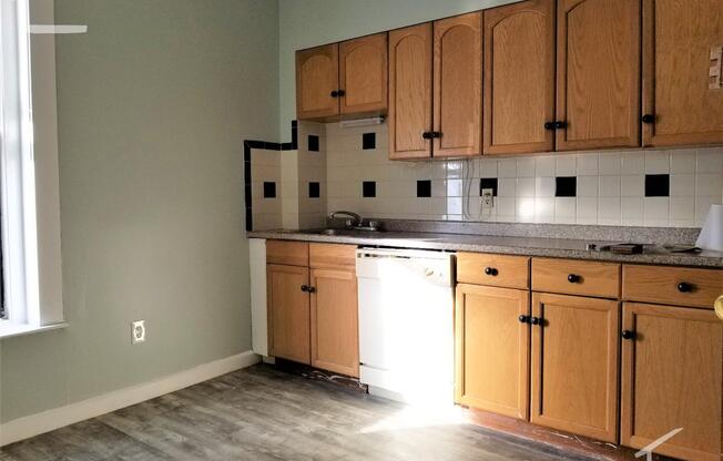 302 Washington St Apt 1